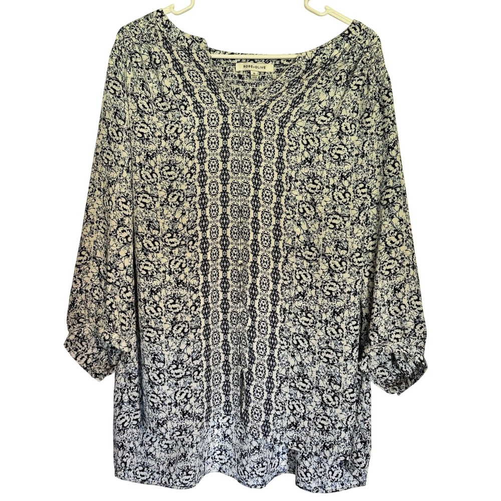 ROSE OLIVE‎ Womens 1X Blue White Floral Smocked V Neck 3/4 Sleeve Tunic Top
